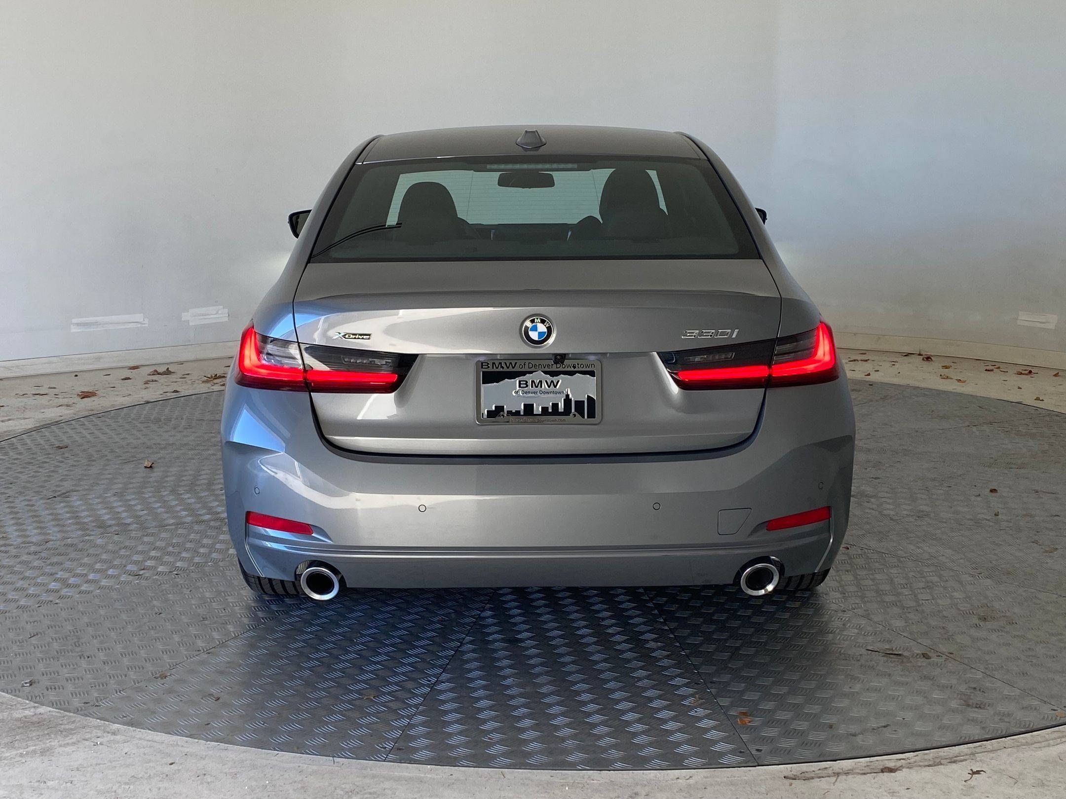 Used 2026 BMW 330i xDrive Sedan w/ Premium Package AWD/4WD image 9