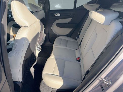 New 2026 Volvo XC40 B5 Ultra w/ Climate Package image 15