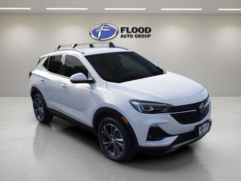 Used 2022 Buick Encore GX Essence AWD/4WD image 1