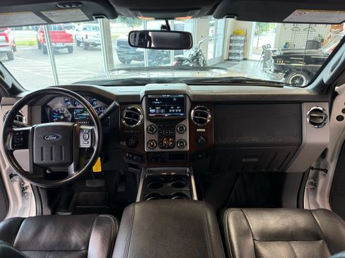 Used 2016 Ford F350 Lariat w/ Lariat Ultimate Package AWD/4WD image 10