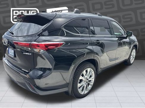 Used 2023 Toyota Highlander Limited AWD/4WD image 4