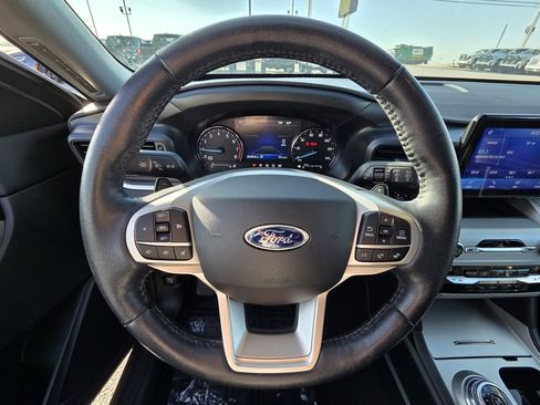 Used 2021 Ford Explorer XLT w/ Class III Trailer Tow Package image 13