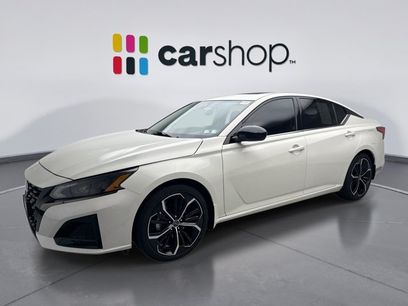 Used 2023 Nissan Altima 2.5 SR w/ SR Premium Package