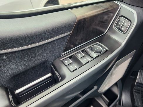 Used 2022 Ford F150 Lariat w/ Equipment Group 502A High image 11