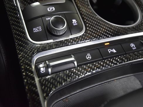 Used 2018 Kia Stinger GT2 image 41