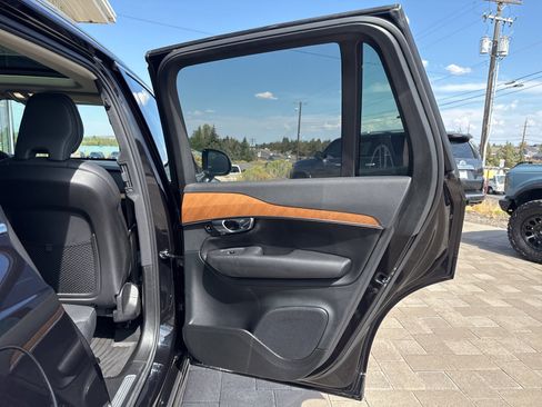 Used 2025 Volvo XC90 T8 Plus w/ Protection Package Premier image 13