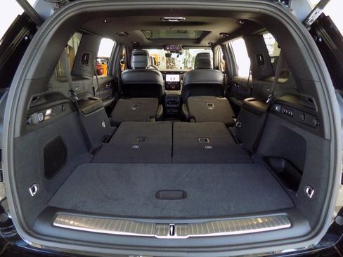 New 2025 Jeep Grand Cherokee L Overland image 38