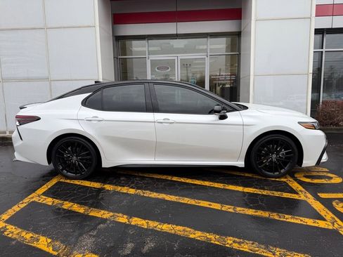 Used 2021 Toyota Camry XSE w/ Blackout Package (TMS) image 4