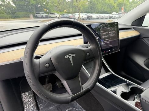 Used 2020 Tesla Model Y Long Range AWD/4WD image 13