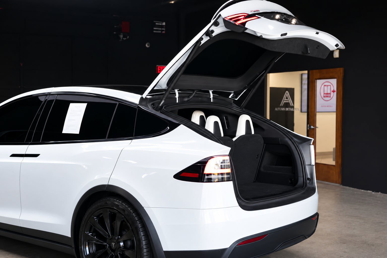 Used 2023 Tesla Model X Plaid AWD/4WD image 9