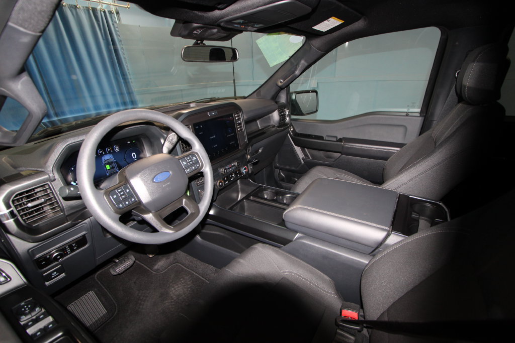 Used 2026 Ford F150 STX w/ F-150 LOBO Package AWD/4WD image 2