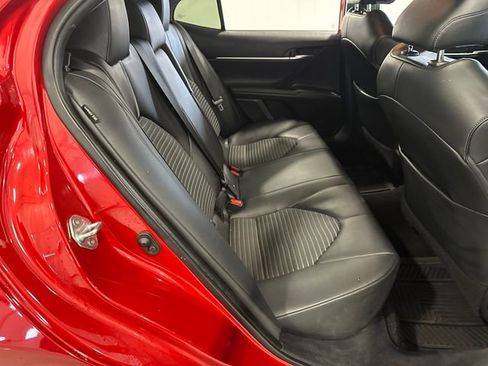 Used 2021 Toyota Camry SE image 31
