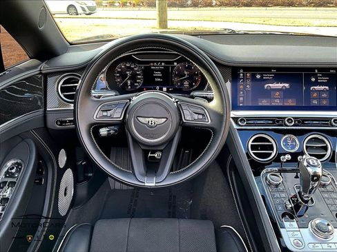 Used 2023 Bentley Continental GT V8 image 7