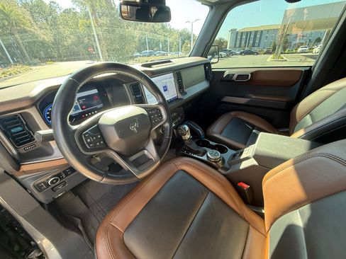 Used 2023 Ford Bronco Outer Banks w/ Sasquatch Package image 27