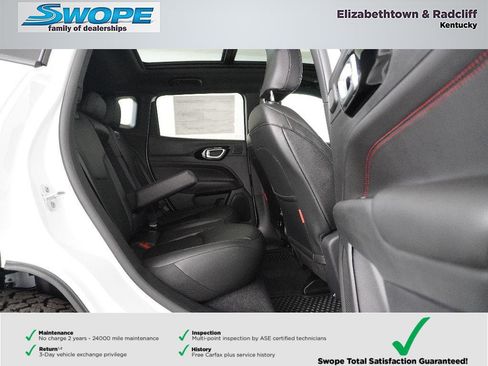 New 2026 Jeep Compass Trailhawk w/ Sun, Sound & Navigation Group image 9