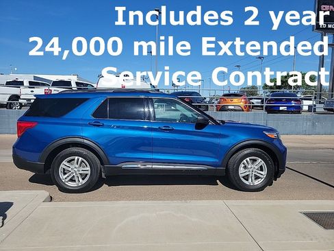 Used 2022 Ford Explorer XLT w/ Equipment Group 202A image 8