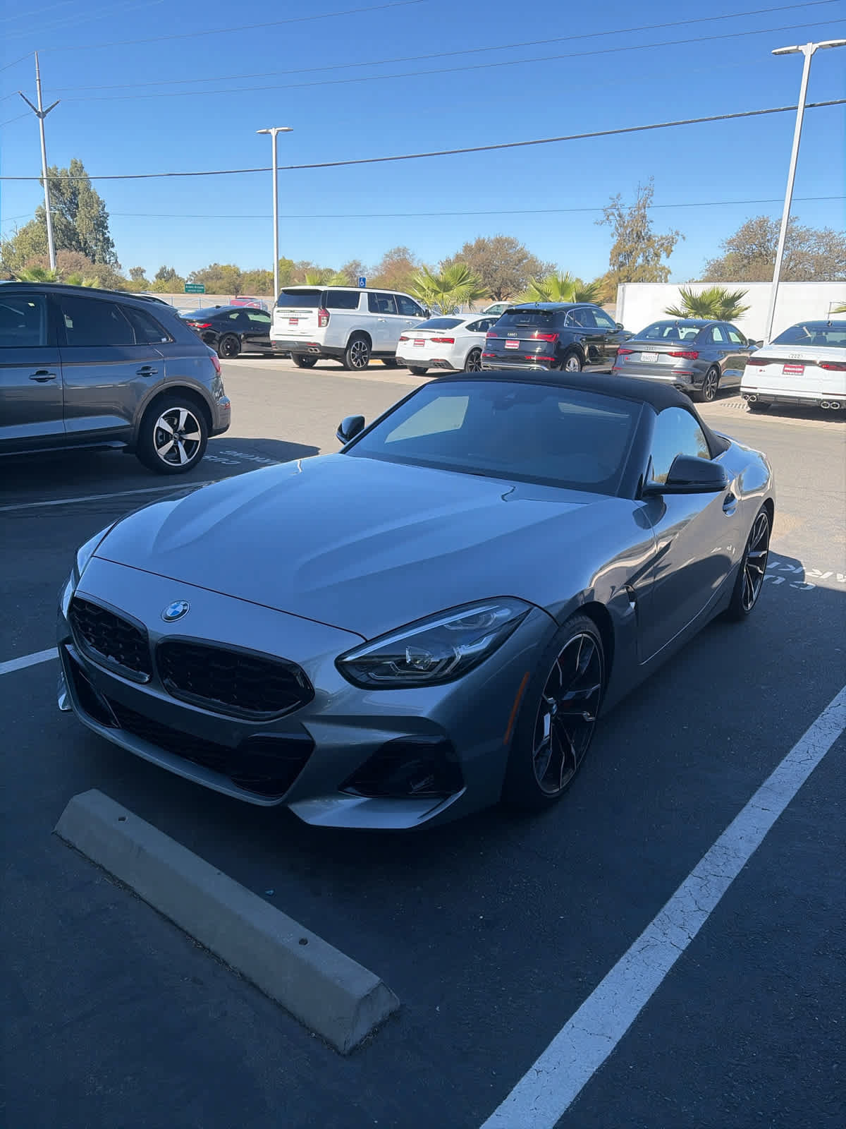 Used 2026 BMW Z4 M40i w/ Driving Assistance Package RWD image 4