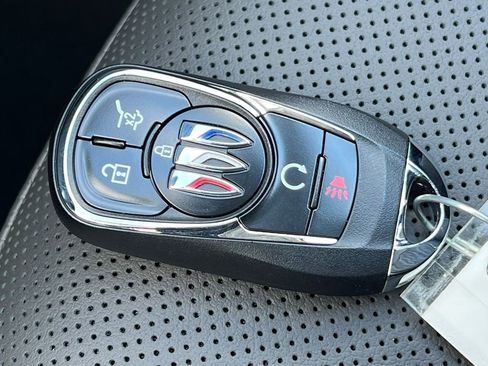 New 2026 Buick Encore GX Avenir w/ Avenir Technology Package image 32