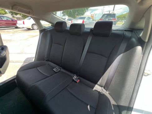 Used 2019 Honda Civic LX image 12