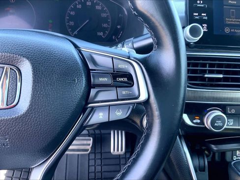 Used 2018 Honda Accord Sport image 21