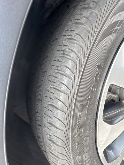 Used 2018 Buick Encore Essence FWD image 4