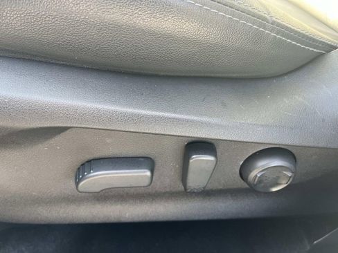 Used 2020 Subaru Forester Limited w/ Popular Package #3 image 33