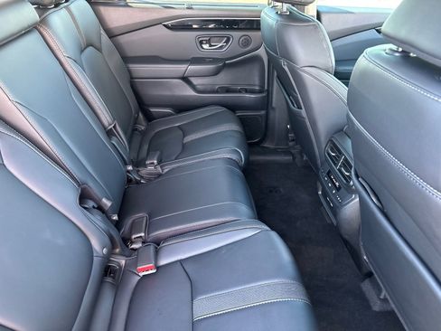 Used 2023 Honda Pilot EX-L image 16