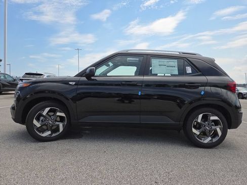 New 2026 Hyundai Venue SEL FWD image 13