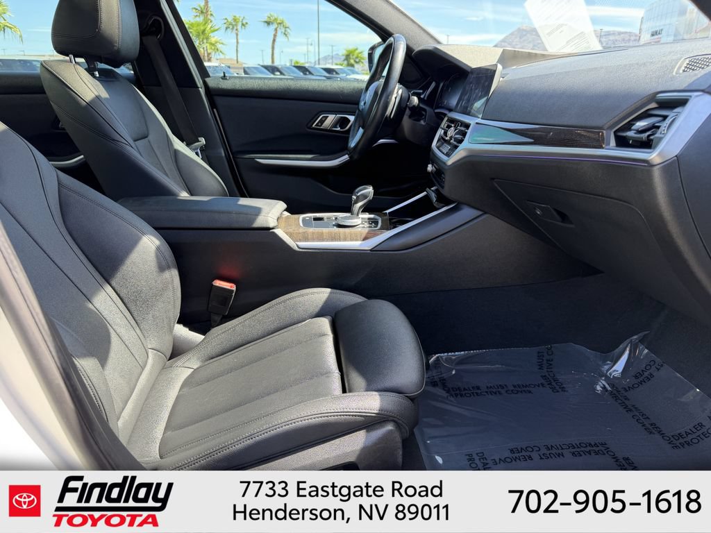 Used 2020 BMW 330i Sedan w/ Driving Assistance Package RWD image 15