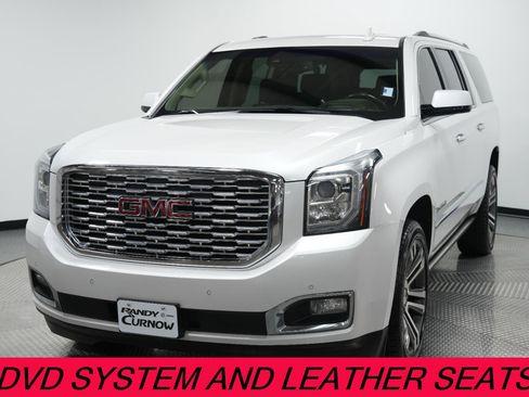 Used 2019 GMC Yukon XL Denali w/ Denali Ultimate Package image 3