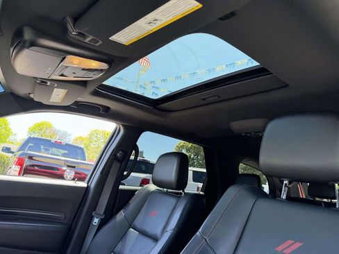Certified 2022 Dodge Durango R/T w/ Blacktop Package AWD/4WD image 20
