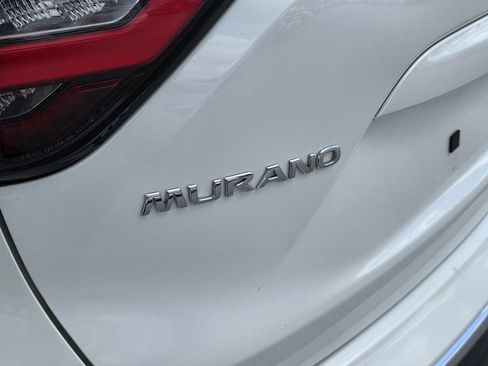 Used 2019 Nissan Murano SV w/ Premium Package AWD/4WD image 8