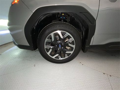 Used 2025 Subaru Forester Premium w/ Convenience Package #1 image 10