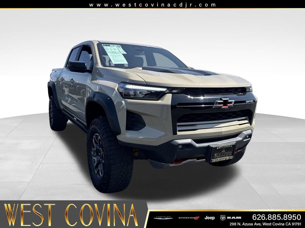 Used 2024 Chevrolet Colorado ZR2 AWD/4WD image 2
