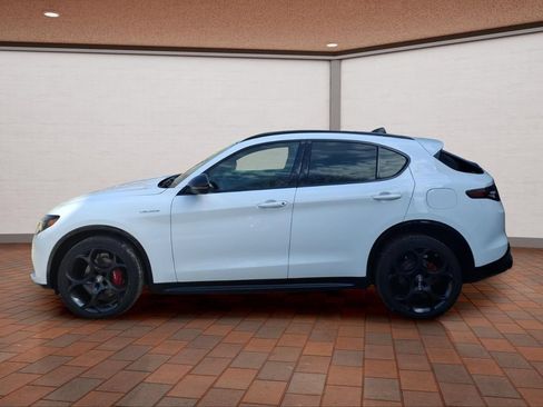 Used 2024 Alfa Romeo Stelvio Veloce AWD/4WD image 4
