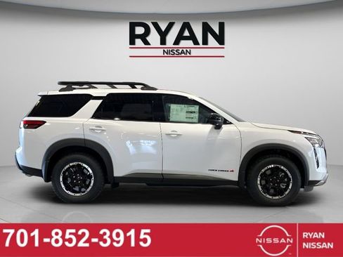 New 2026 Nissan Pathfinder Rock Creek w/ Rock Creek Premium Package AWD/4WD image 18