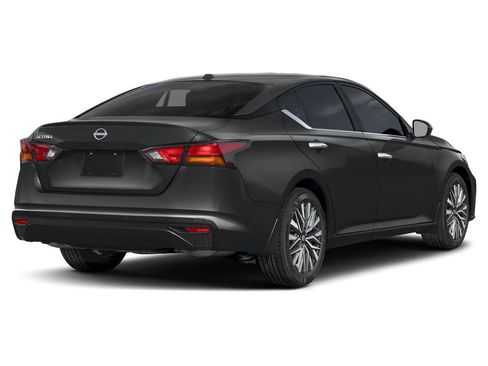 Used 2025 Nissan Altima 2.5 SV FWD image 2