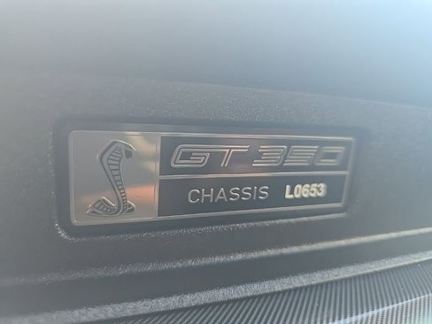 Used 2020 Ford Mustang Shelby GT350 w/ Technology Package image 28