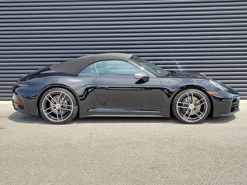 Used 2026 Porsche 911 Carrera T RWD image 8