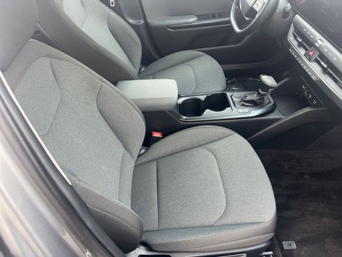 Used 2025 Kia K4 FWD image 35