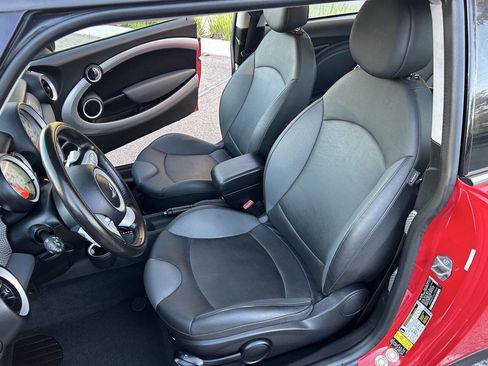 Used 2010 MINI Cooper S image 4