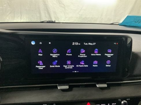 Used 2022 Kia Carnival EX image 27