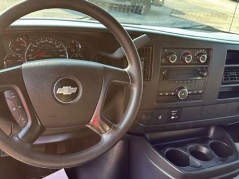 Used 2013 Chevrolet Express 3500 LS w/ Power Package image 8