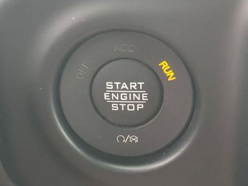 Used 2023 Jeep Wrangler Unlimited Rubicon w/ Steel Bumper Group image 26