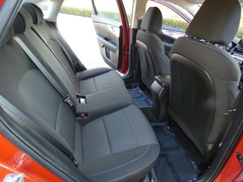 Used 2023 Kia Forte LXS image 33