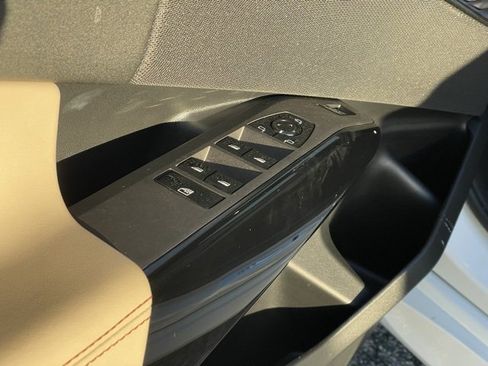 Used 2026 BMW X3 xDrive30 w/ M Sport Package image 15