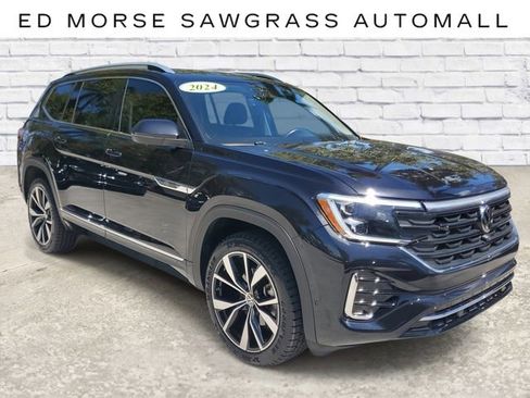 Used 2024 Volkswagen Atlas SEL Premium R-Line image 5