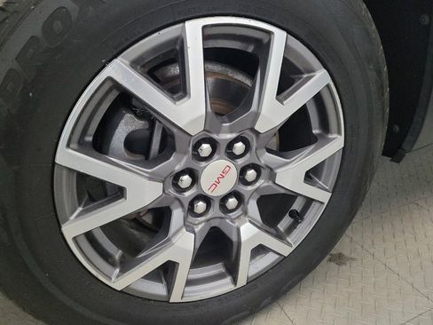 Used 2020 GMC Acadia SLE image 31