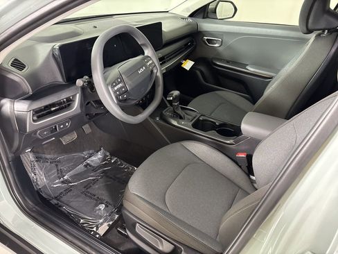 New 2026 Kia K4 LXS image 17