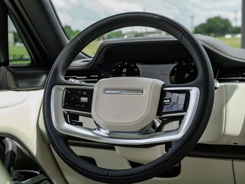 New 2026 Land Rover Range Rover SE AWD/4WD image 18